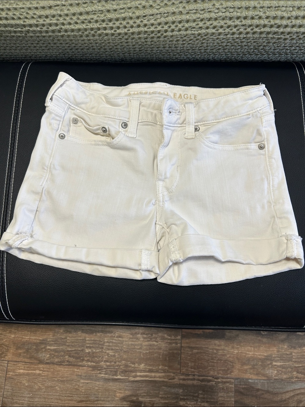 American Eagle Shorts White 2